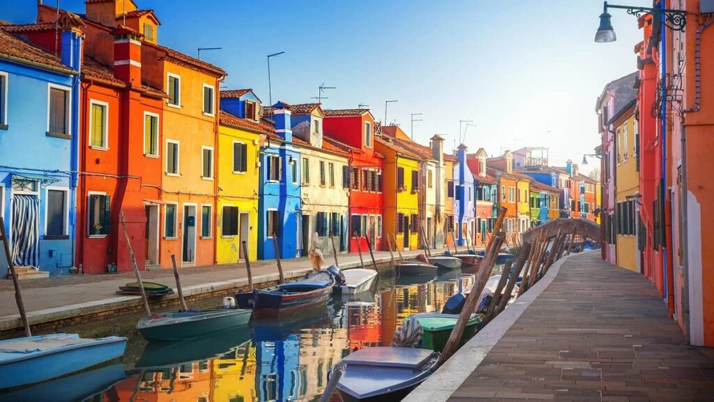 Wyspa burano Niezwykłe miejsca w Europie. Włochy niezwykłe miejsca