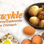 Jajko to uniwersalny element kuchni światowej. W Polsce je gotujemy lub smażymy. Ale jak się robi chińskie jaja? Poznaj 3 przepisy na jaja po Chińsku.